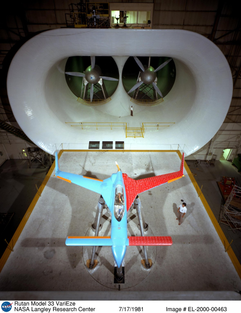 Illustration for article titled Dramatic Vintage Photos Of Wind Tunnel Tests